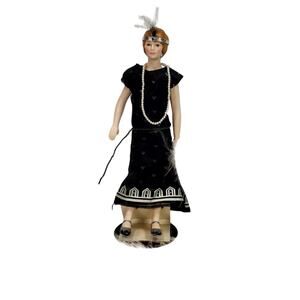Vtg 1980s Avon Roaring 20's Flapper Girl Porcelain Doll Original Clothes